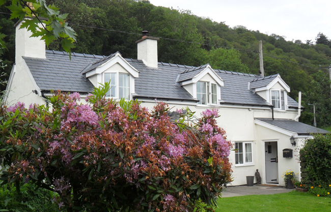 New Spanish slate roof at Melys Fan, Denbighshire